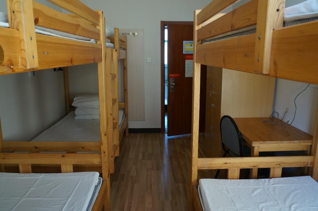Beijing Sanlitun Hostel Rom bilde